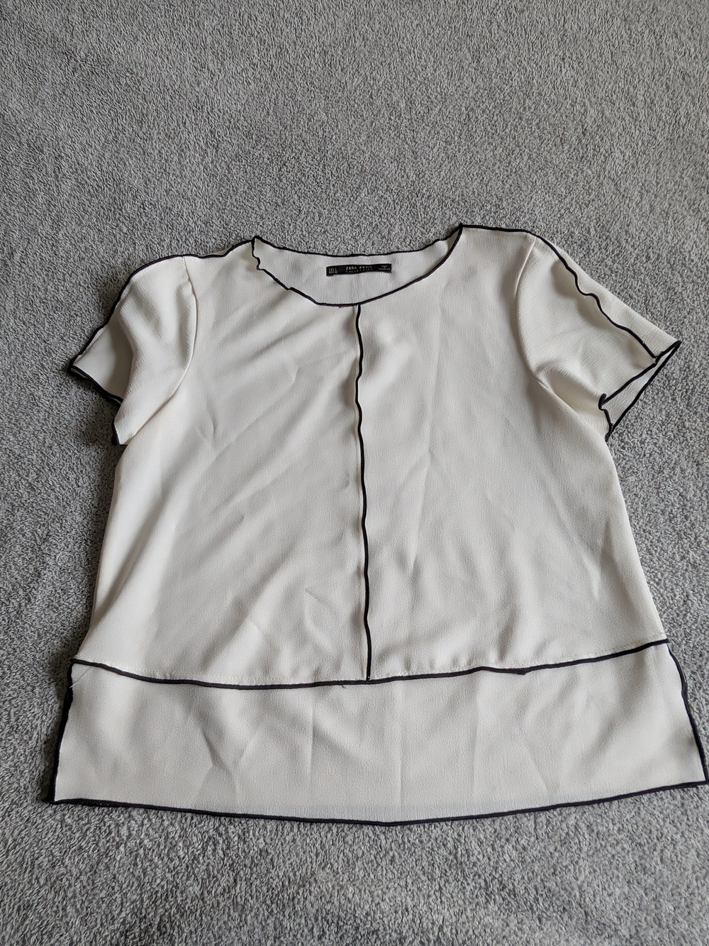 🌼B2G1🌼 Zara Cream Short-Sleeve Top with Black Trim Size Large